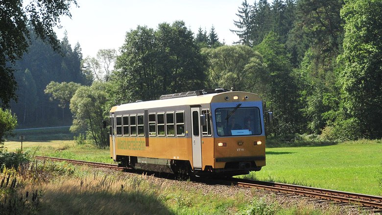 Unterwegs mit dem goldenen Triebwagen, © NÖVOG/knipserl.at