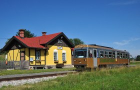 Mit dem Goldenen Triebwagen unterwegs zwischen Gmünd und Litschau, © NB/knipserl.at